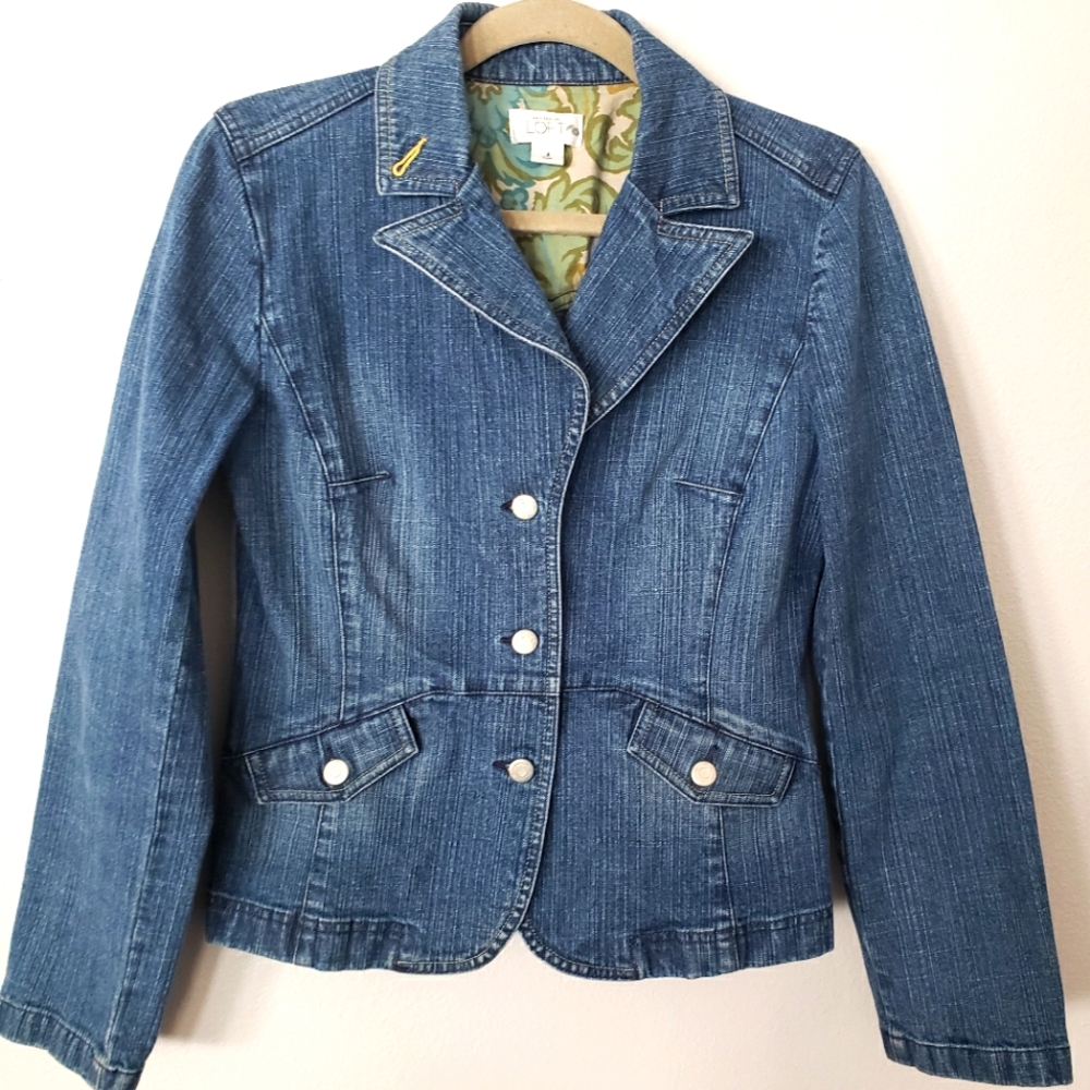 Ann Taylor Loft Button Down Jean Jacket w/ Inside Paisley Print & Trim, Size 4